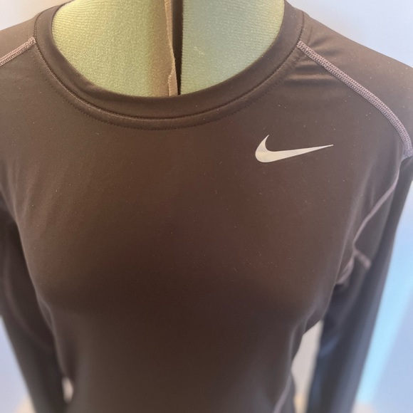 Nike Pro Combat Dri-Fit Shirt Sz S Long Sleeves Black. Ladies/unisex - Picture 3 of 8